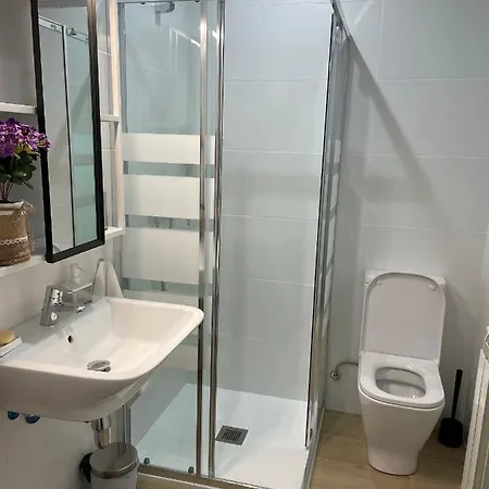 Gran Bilbao Xi With Parking By Aston *